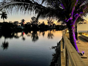 5 star Lakefront Oasis In Hollywood Hard rock casino